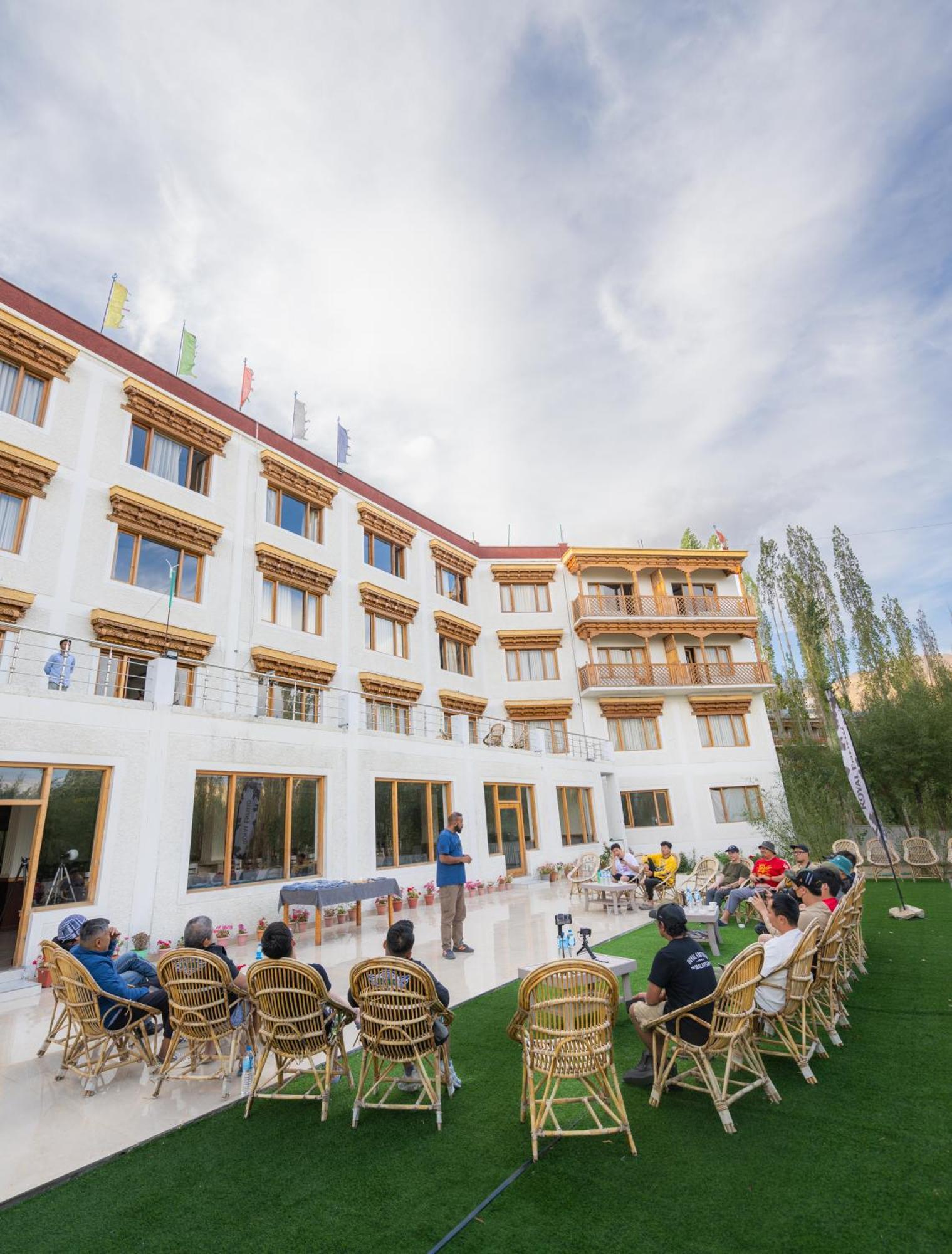Hotel Deskitsal Leh Exterior foto